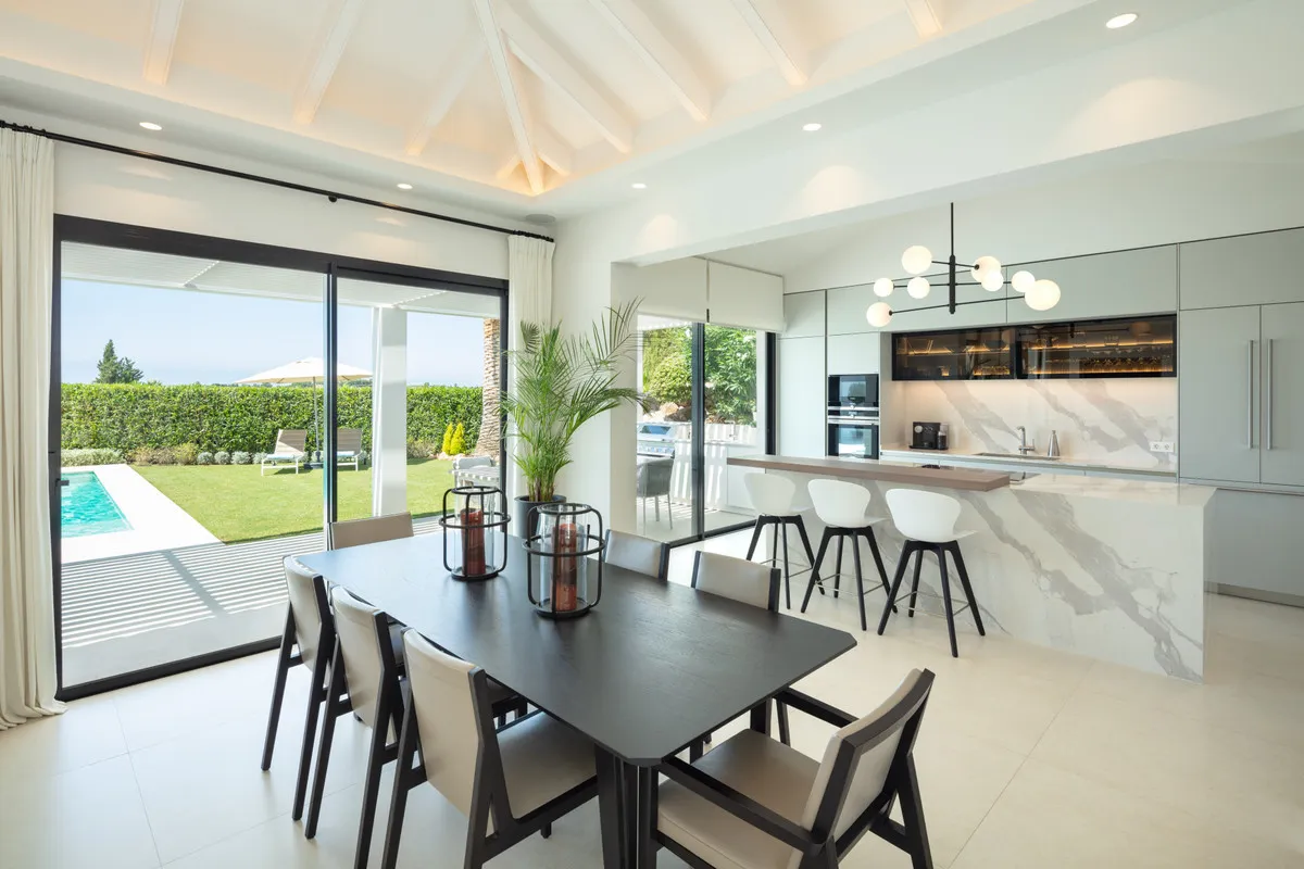 0e7abe6d-86fd-4ceb-94b9-132e4a674016