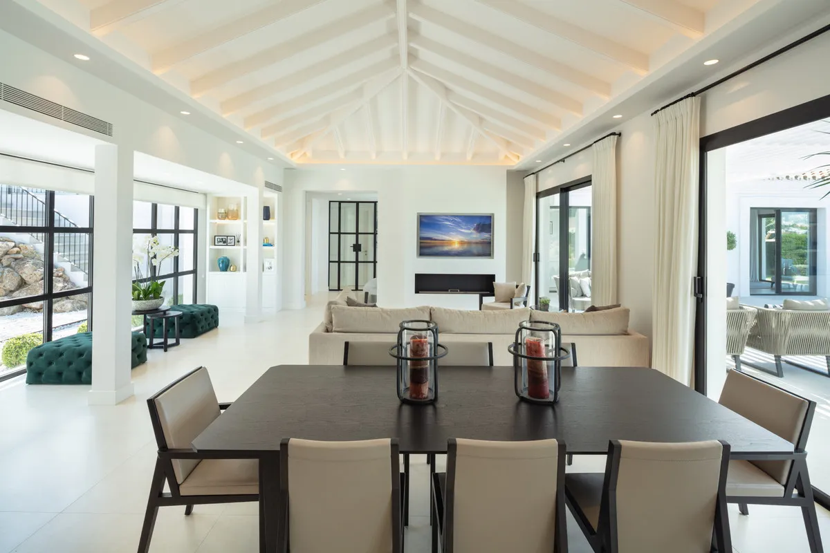 e774f215-b257-47d5-9c54-8853ca05c04b