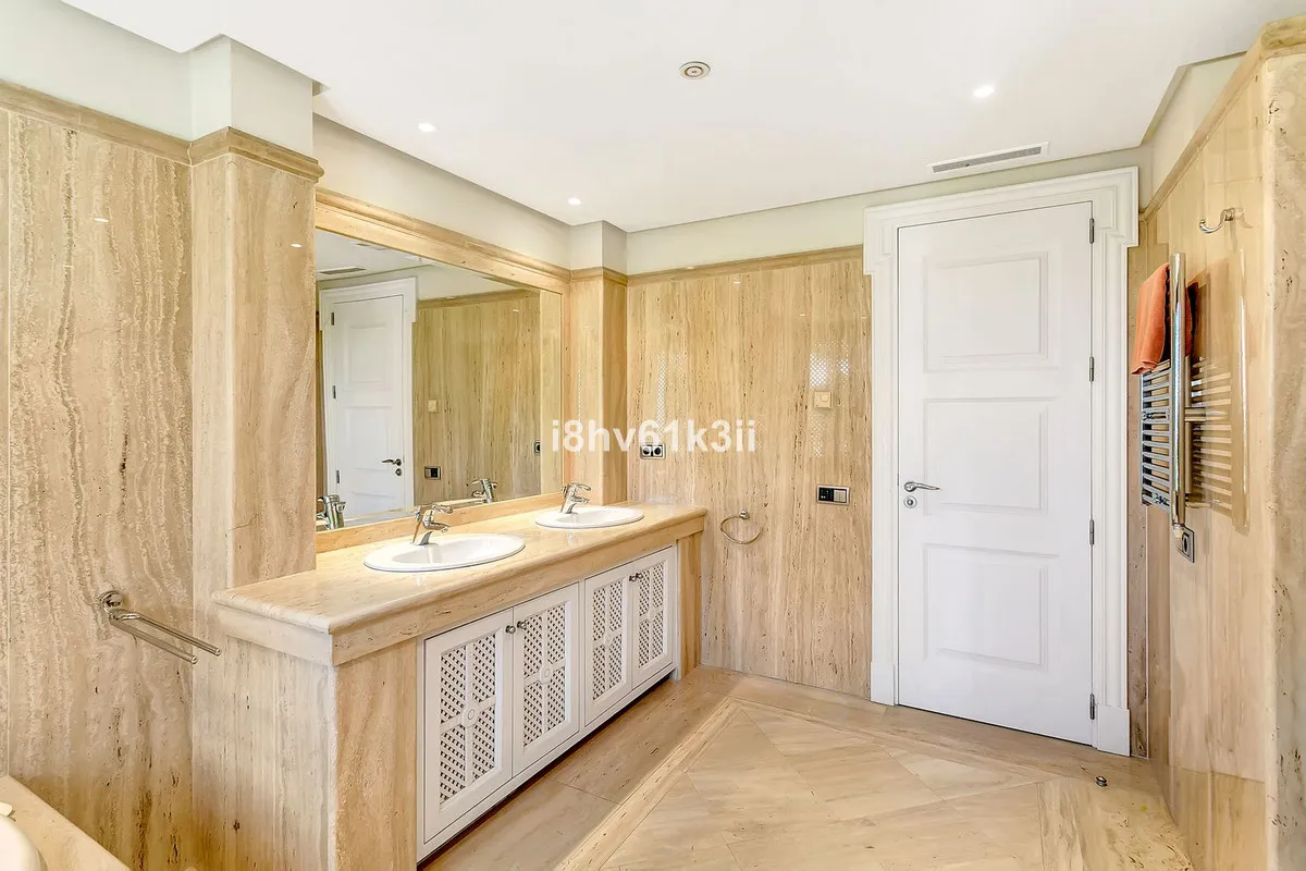 0490bd44-bcce-4529-9e73-a7807f2a78c0