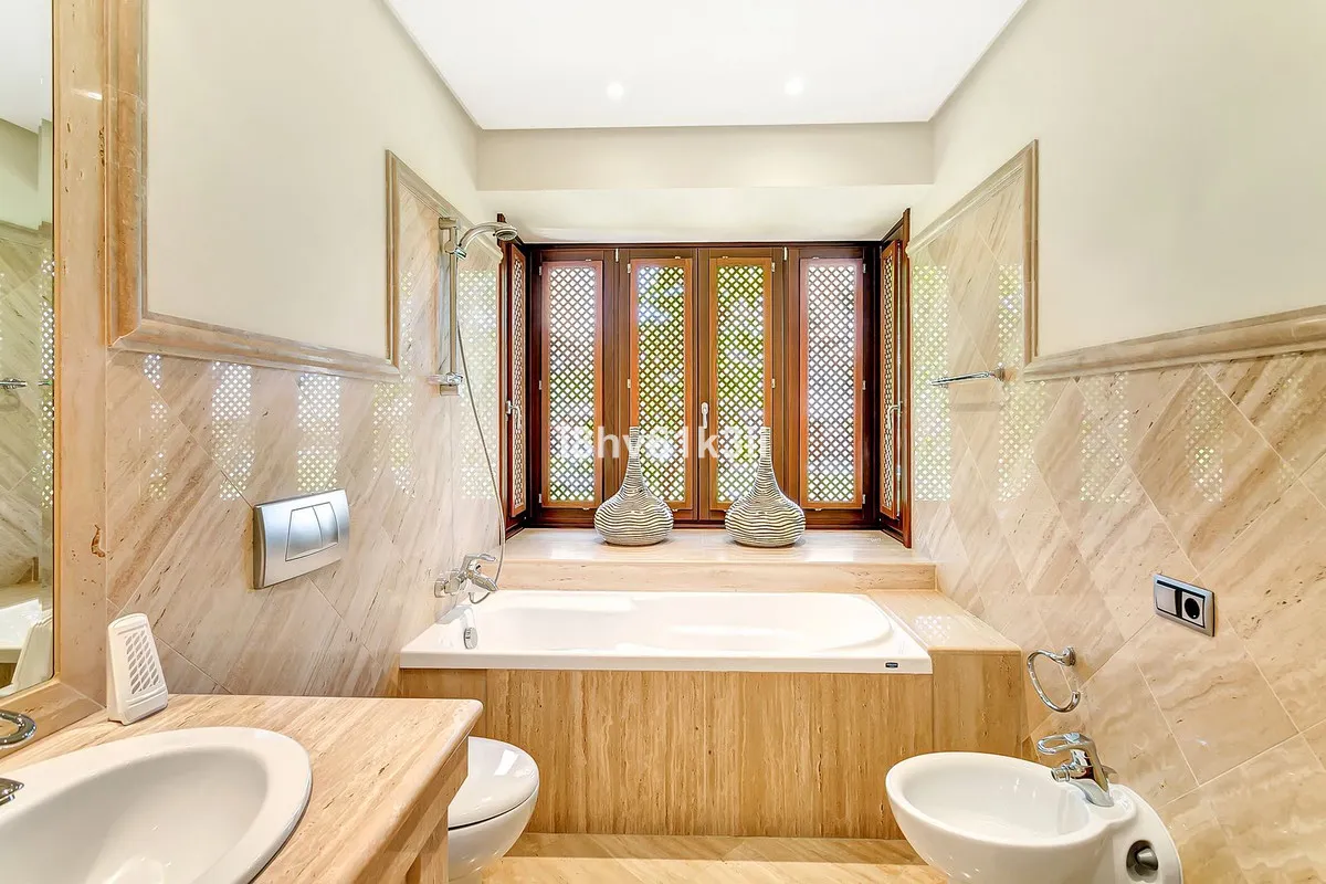 11925d81-8a97-4eab-bdaa-33d3324af61d