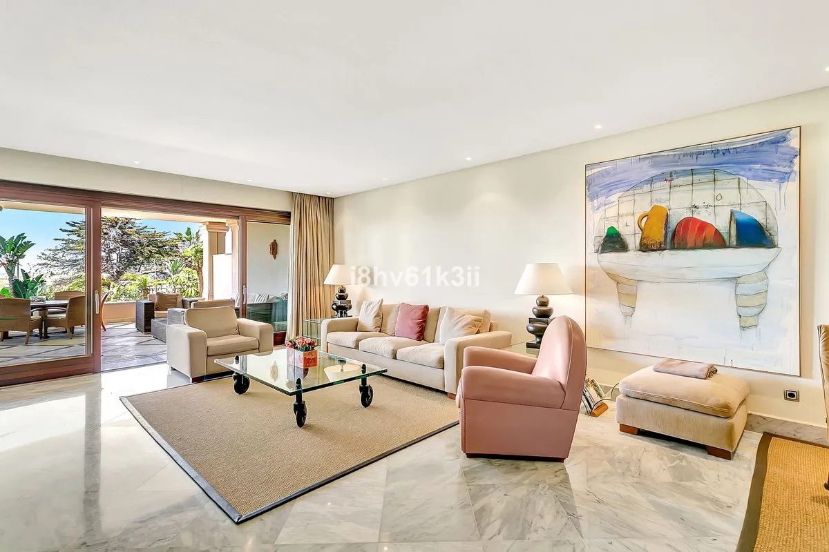 31fa9c9f-92c0-418c-8b47-f6e62d03669e