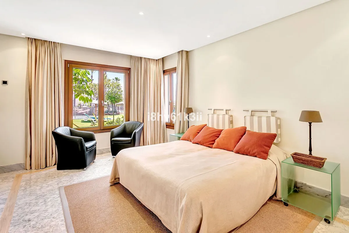 7f280dc9-0ec2-4f4a-ab78-611f9d40094d