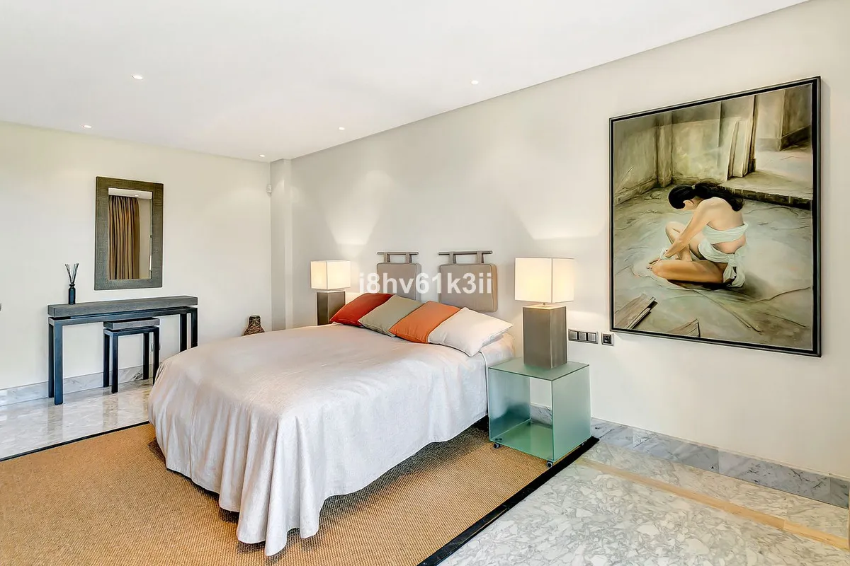 ac9924ef-9101-4983-a9bc-2aaa96e4faed