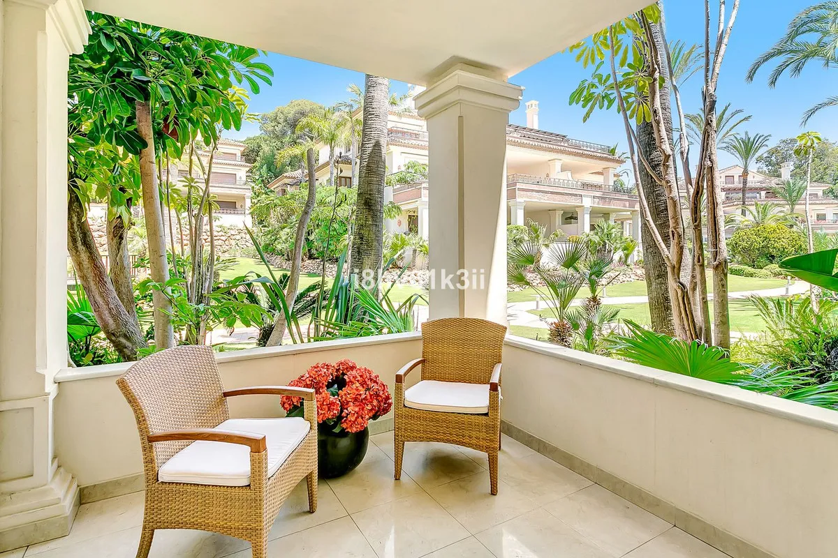 b9a46dfa-2476-4cea-88a6-c57c3afef6e1