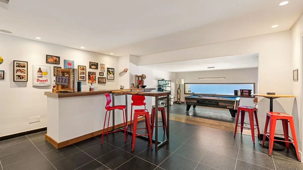 bc8bc90c-0315-4fff-b078-b999d8f4790d