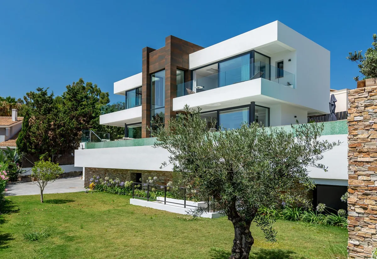 3cb4d573-0eb9-4e8b-9316-bc9b5fe9185b