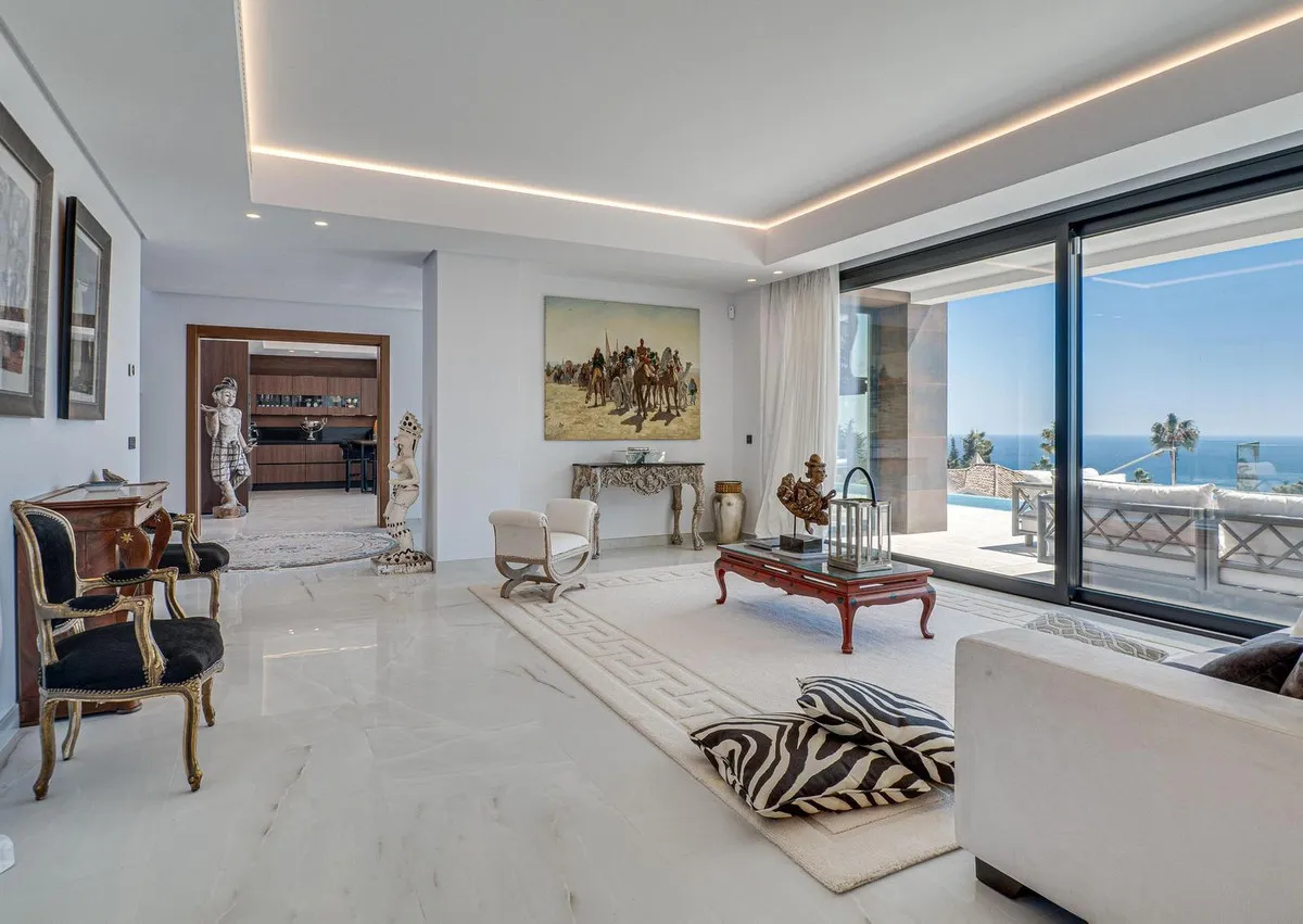 55fa8d40-5d2a-4de7-80df-ffd5e91c7ead