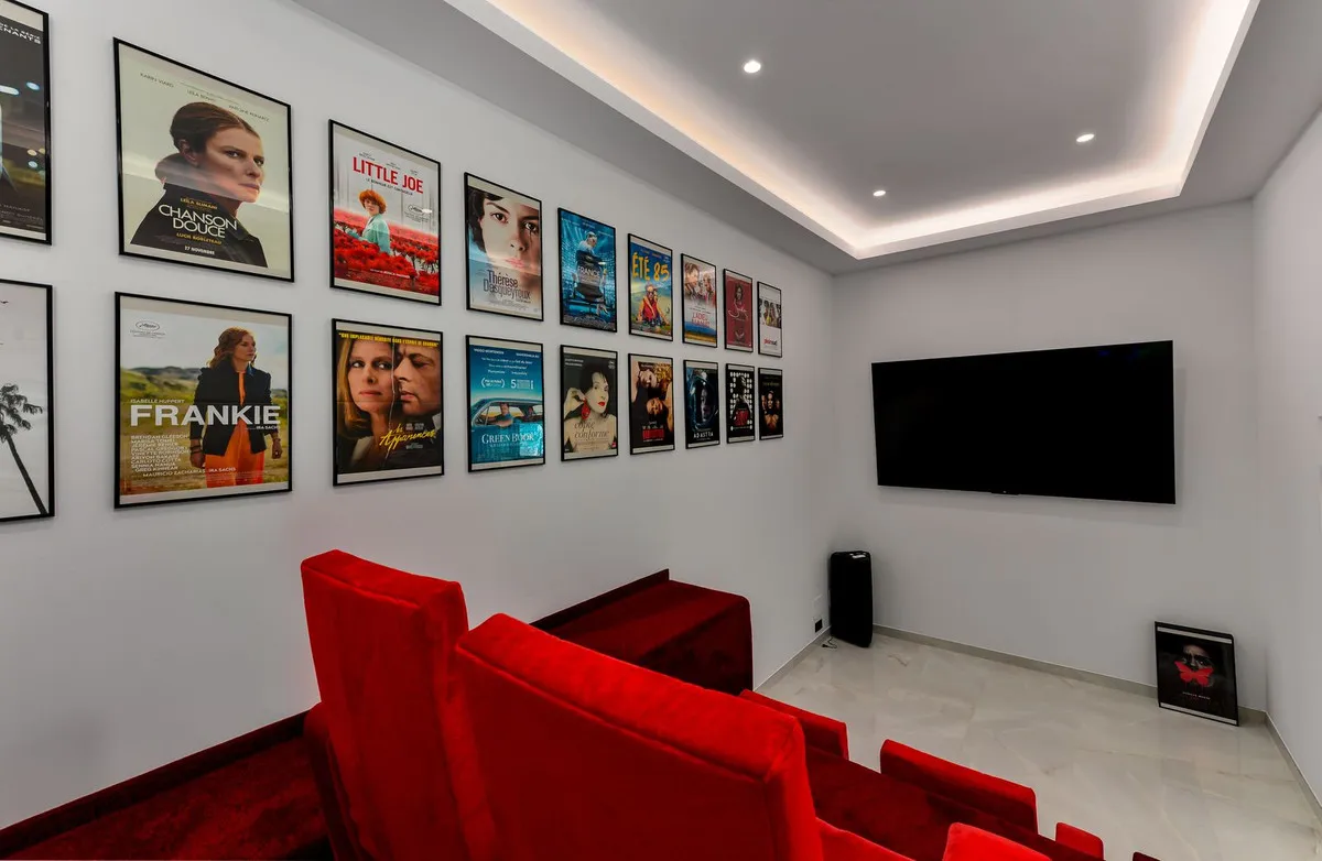 d7143698-60a3-4be0-b6fd-53b407346f19