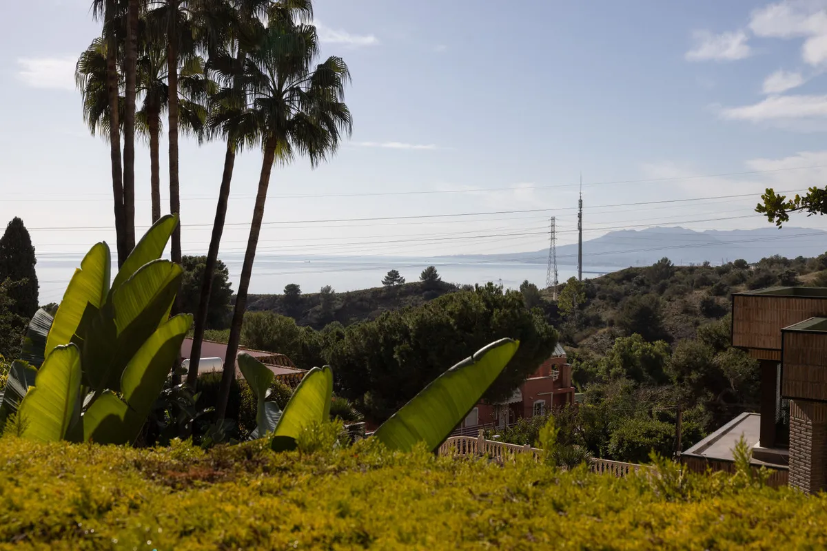 5fe153fb-aaaa-4632-8eeb-48f96ecb8432