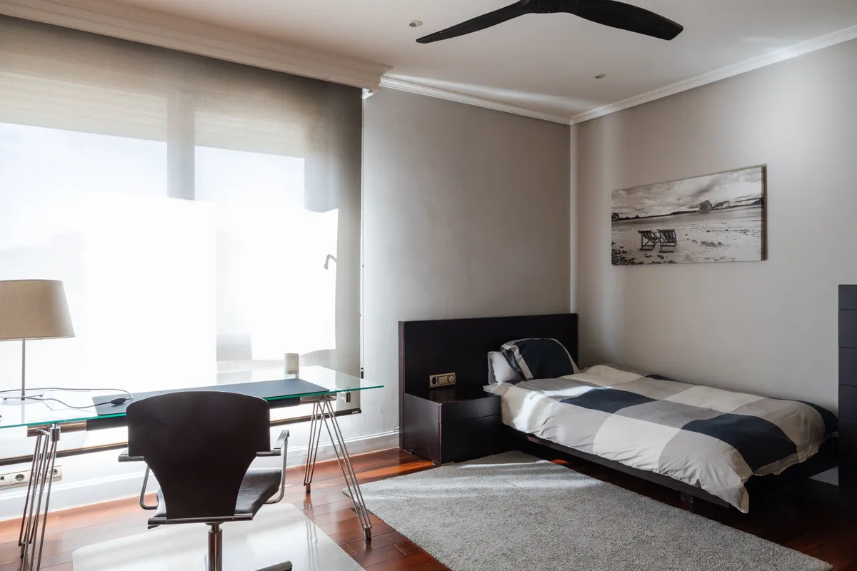 a04ac32e-750b-4dfc-be94-0c951692fd10