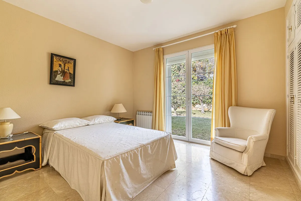 15eb8d2a-944e-424b-875d-a94f48b7828e