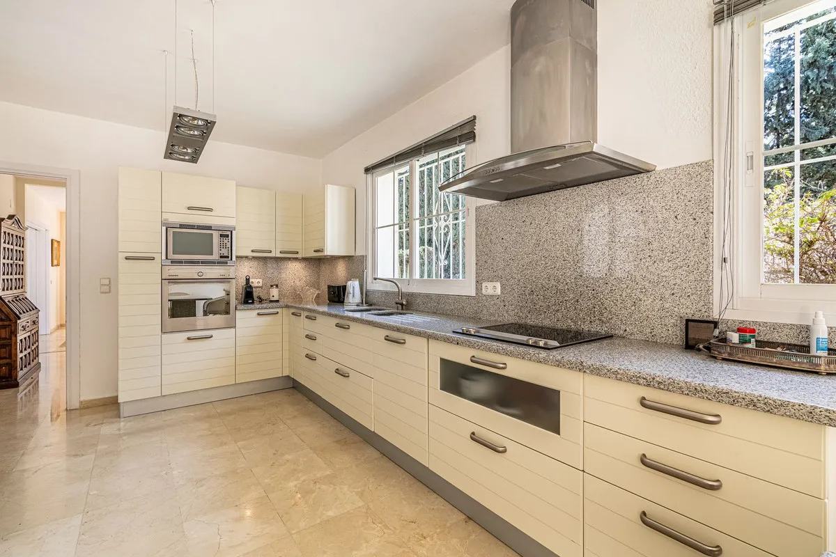 7920ac28-111e-49e0-bf15-4dfbd241db29