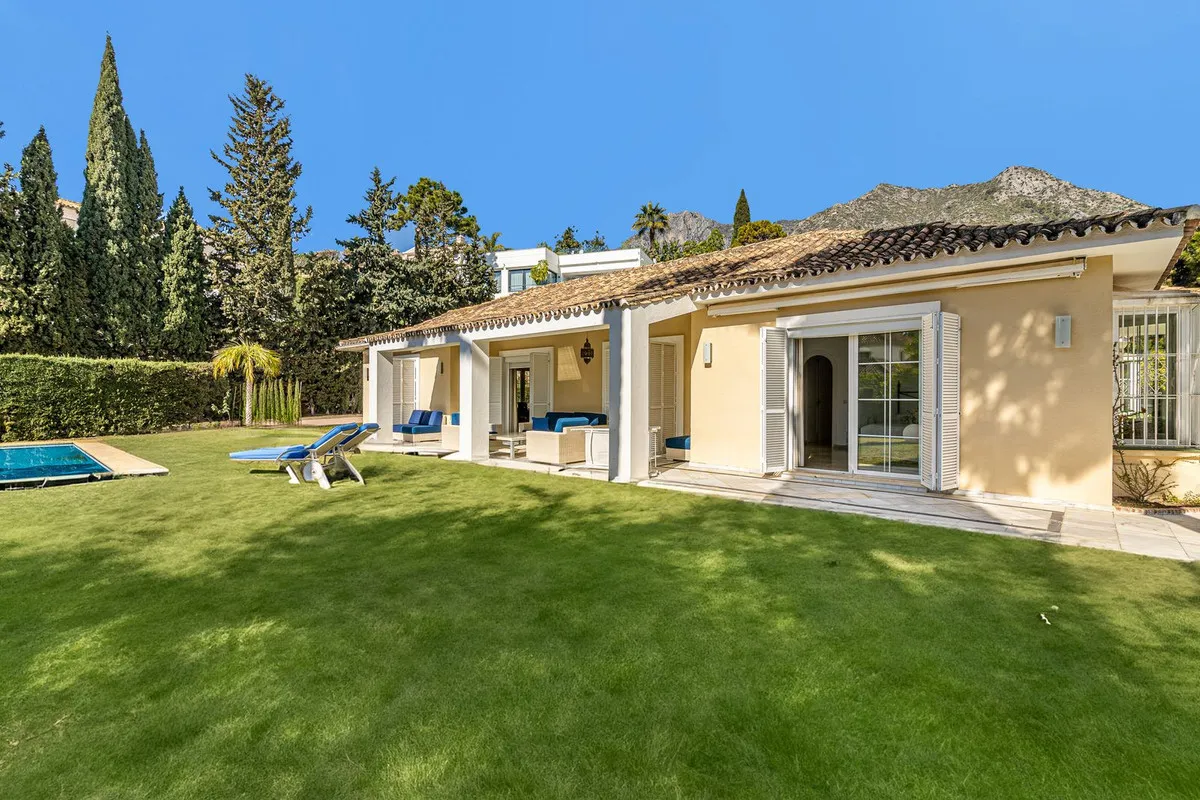 abc2cb98-00b8-4378-a84a-581cafc24182