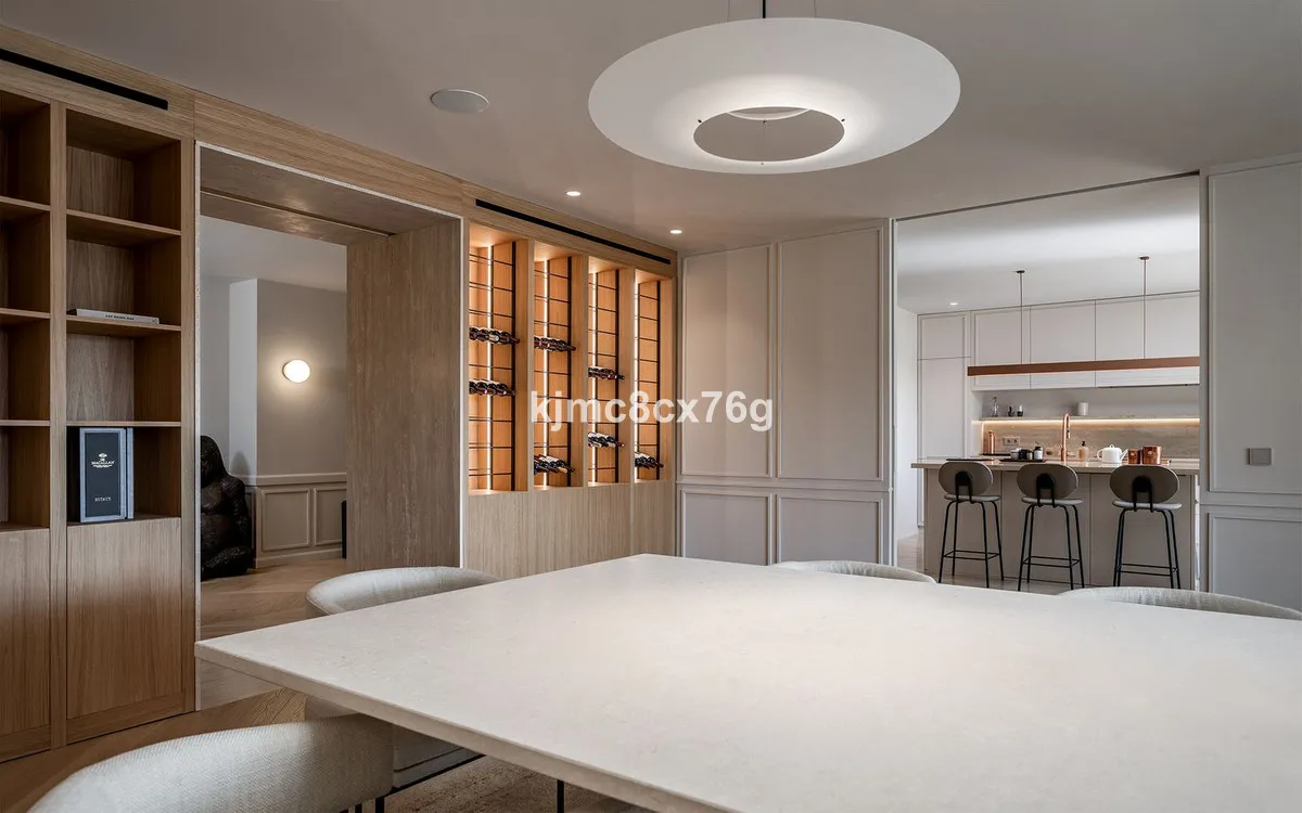 df80a2e8-300e-418c-aa05-84d16b593c3f