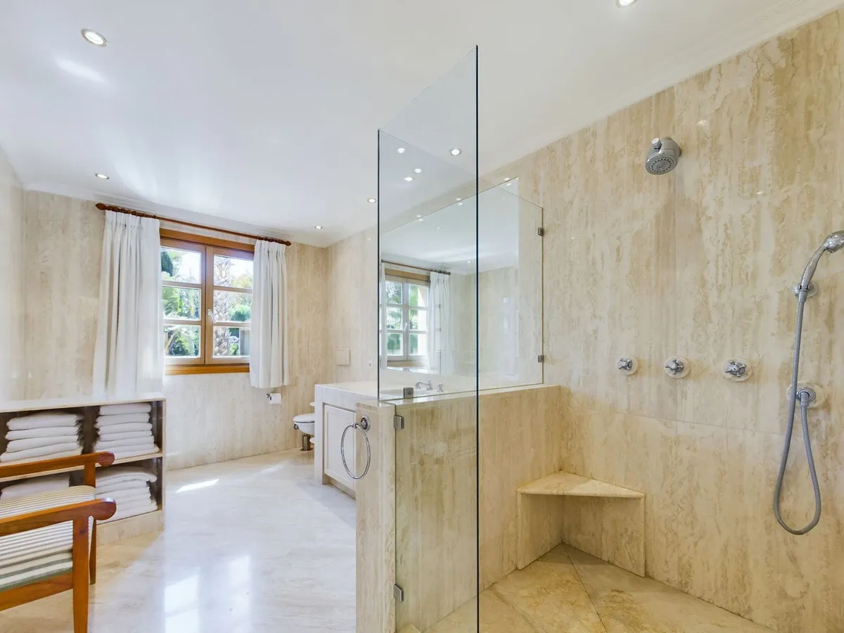 7015c010-8810-4abf-b91d-f6fc73bbee2f