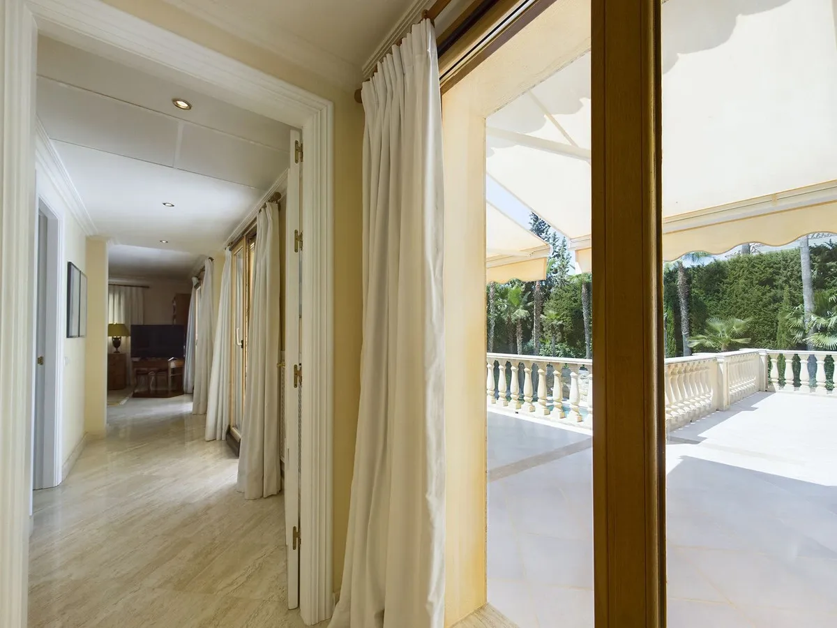 906f5598-6f69-4f8e-b1e1-c65a80d390d9