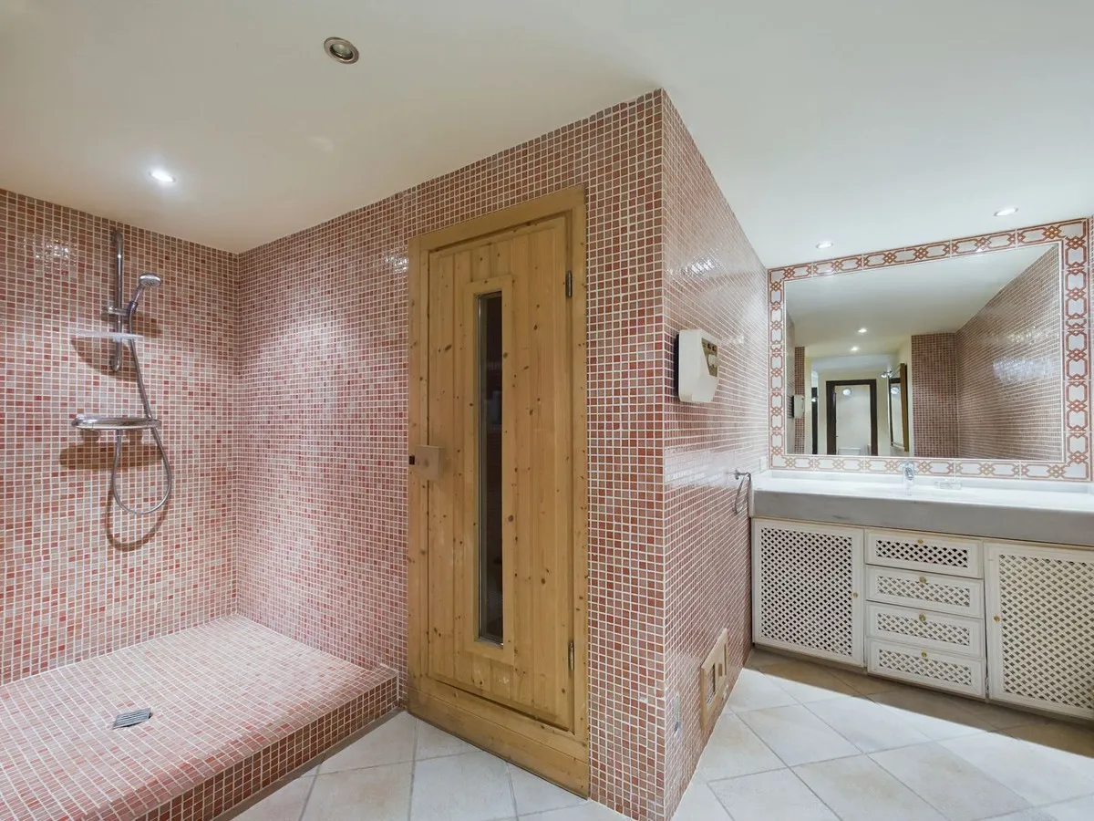 92619958-690d-42f2-91d0-8bd3c73f0e4b