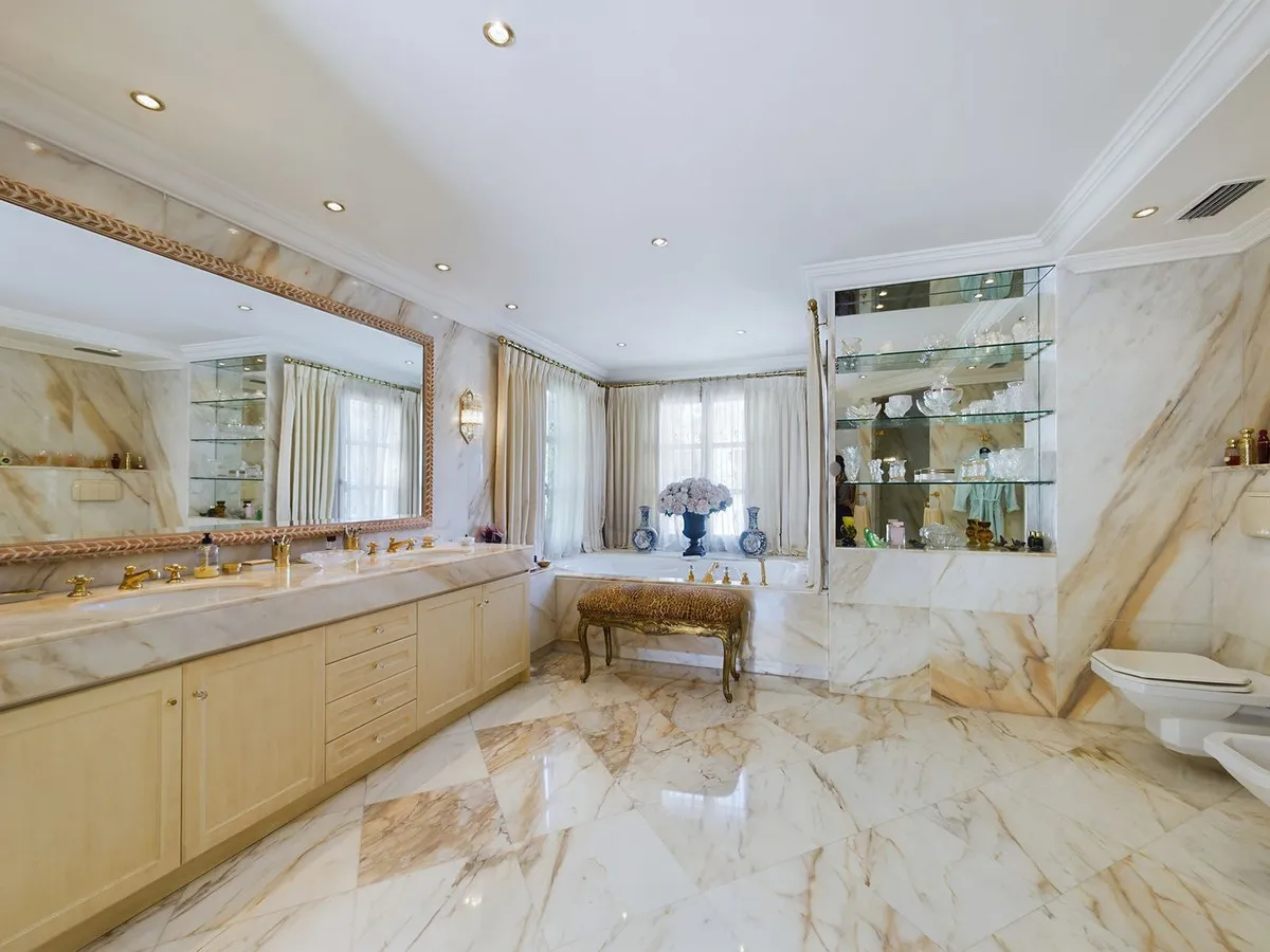 937ee906-b2ac-47f0-bc98-1f02e87be722