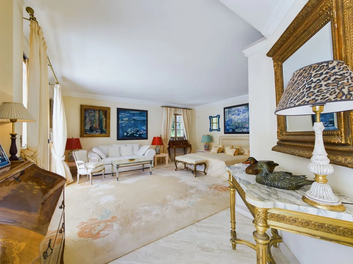 9997ac92-da84-4089-93f4-d1d5281bceae