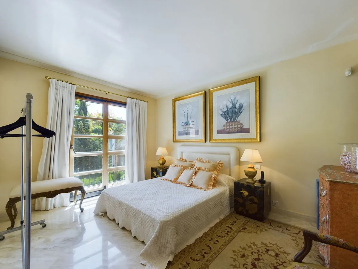 aff97695-e713-420d-8d72-bb814469e099