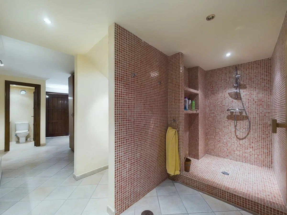 b3737f46-1570-405d-9ada-6f95cbe97413