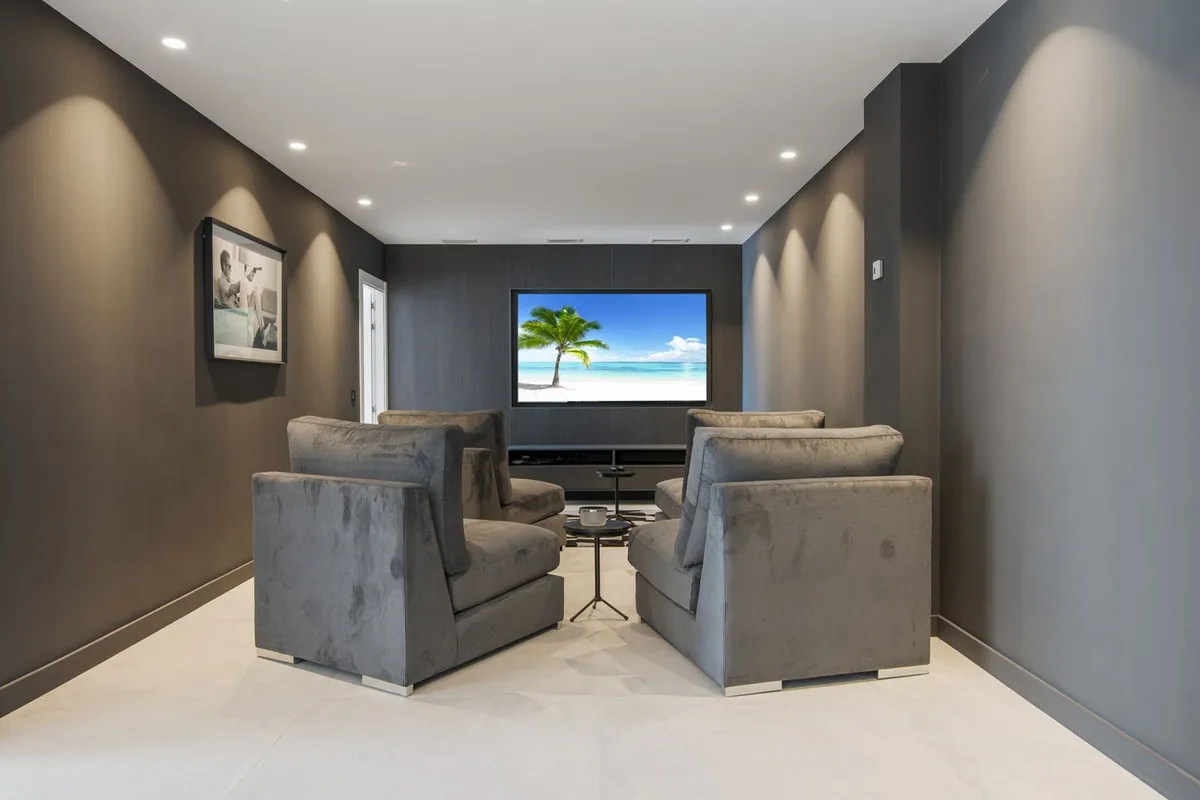 26bfc7f0-a814-481c-b084-5463feb0fa80