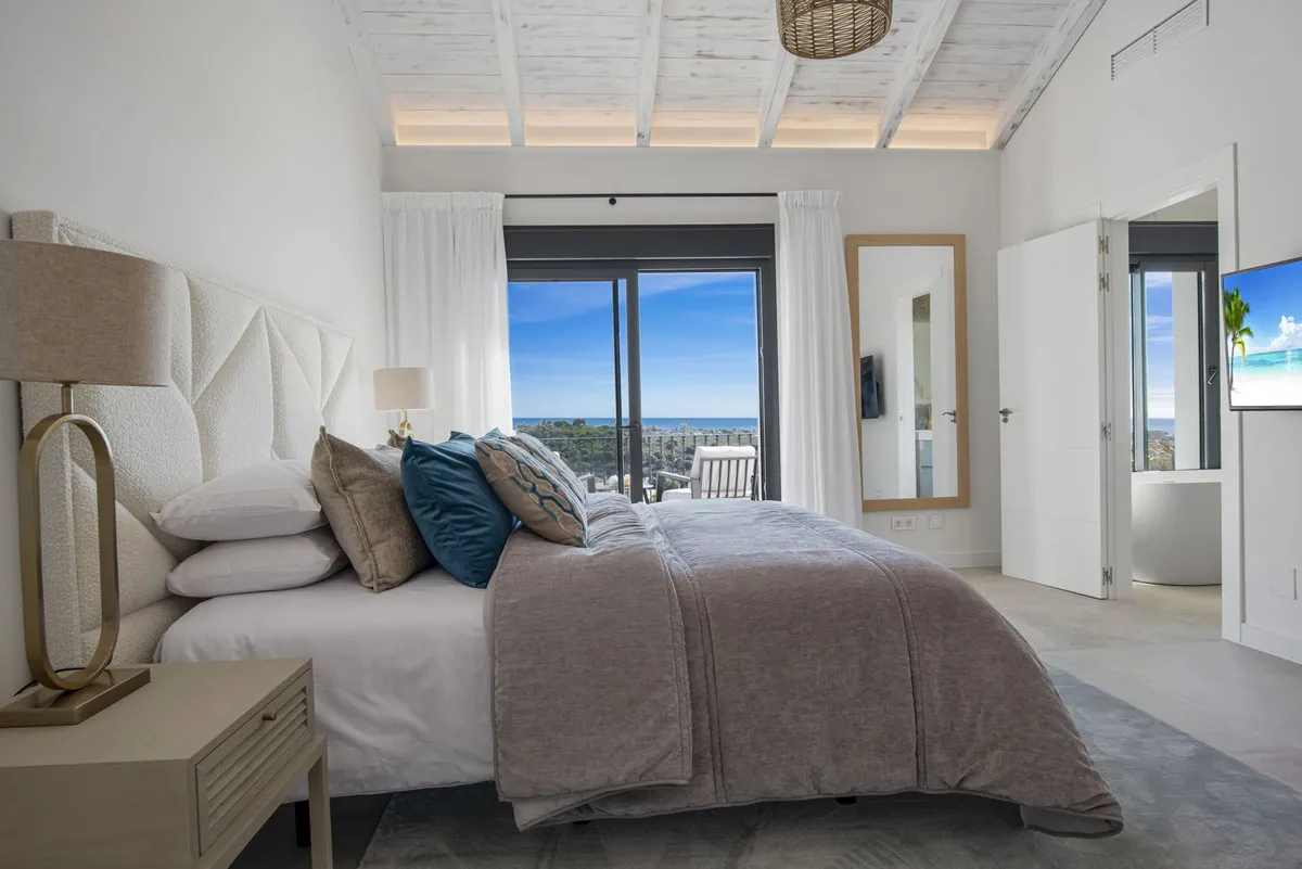 b4db4182-0065-4a5f-bdfa-f9db39321f0f