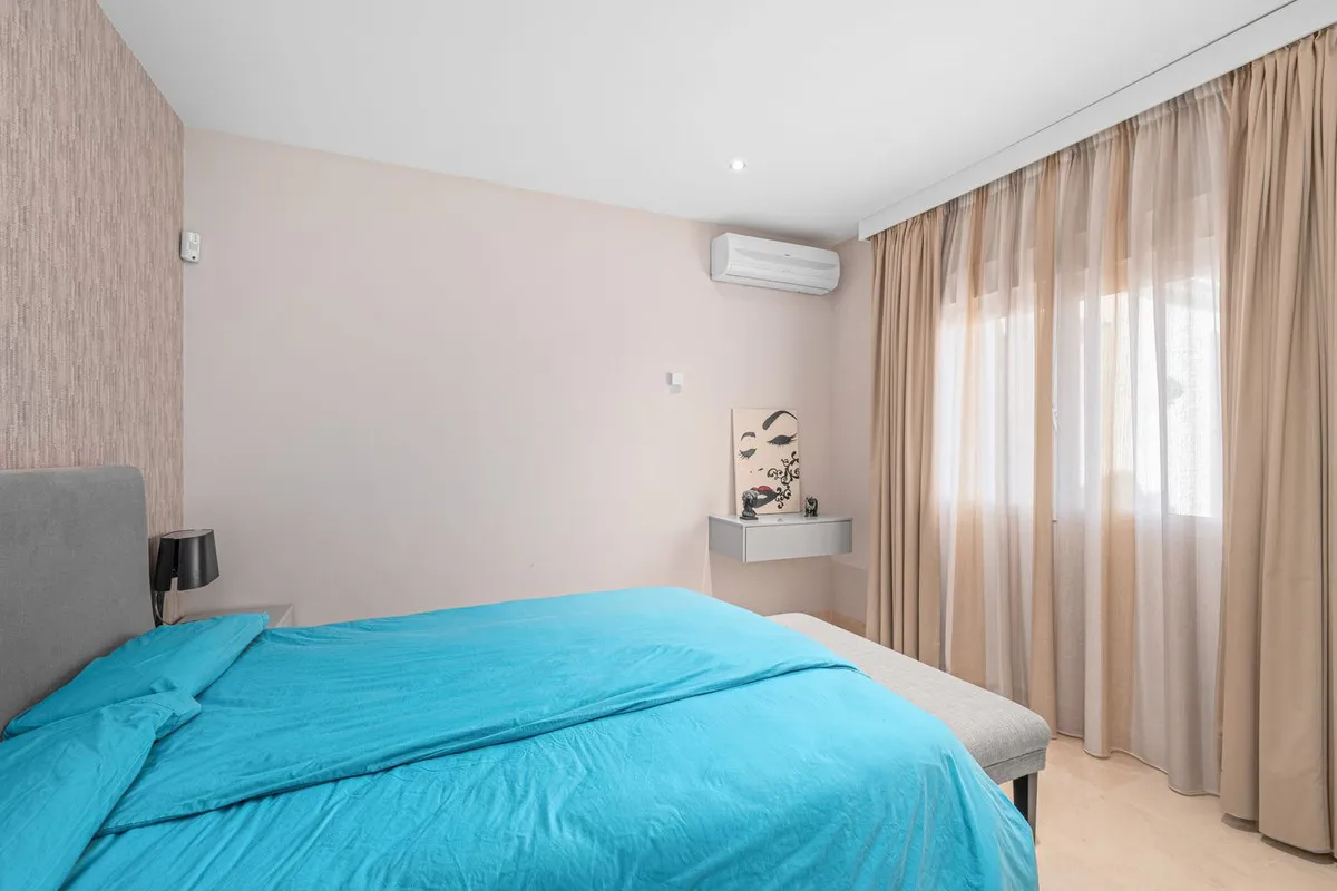 05935853-7e91-48ae-bcd2-8f8e24b5d730