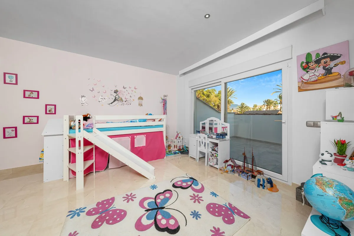 87c2f19e-b8b8-4ce5-9a97-ddd30b355bb6