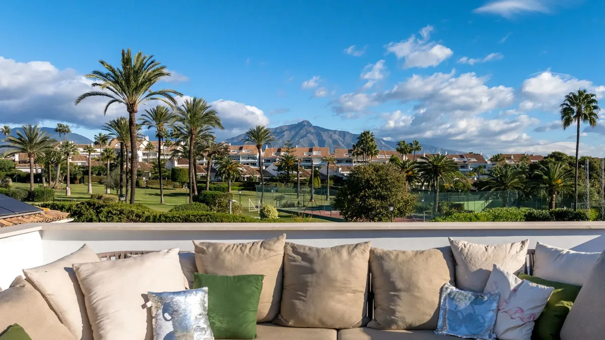 c67ec7e6-7a12-4887-8d8c-0083813cc33c