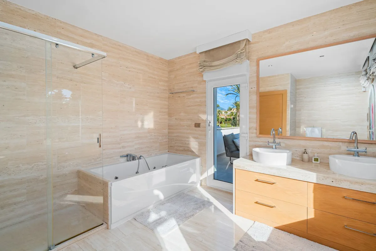 ed8fcd9e-7119-4aff-8604-91b778b19c8b