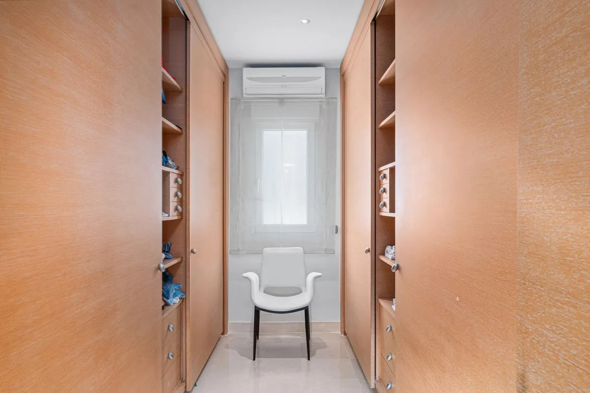 f4d4b2fe-e3a5-443c-8799-8d419d193182