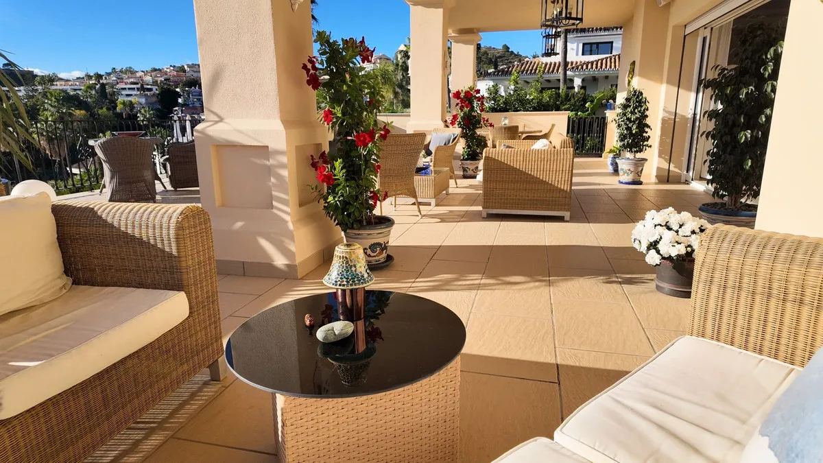 4e7712ab-5bc8-477f-a6a7-e9024074effc