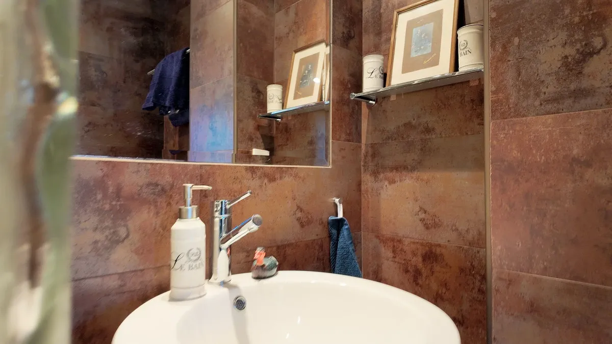 62d10ac9-0b3c-4d66-8d7e-f82710357a1e