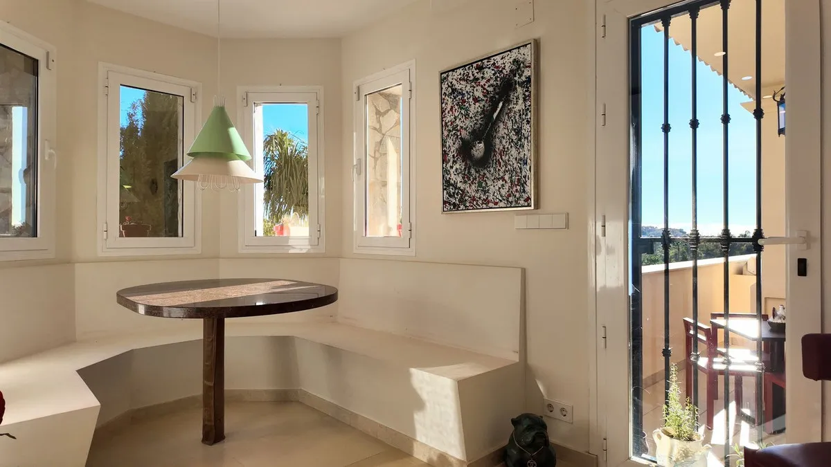 b95f1655-7c34-43f2-8884-94b535908a37