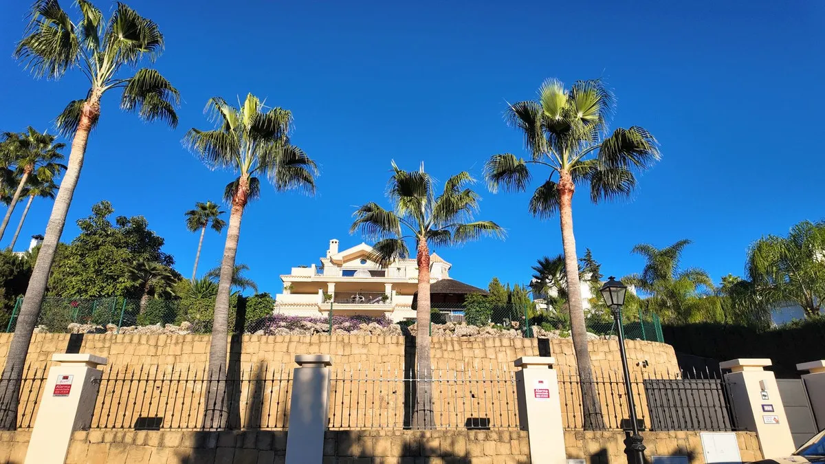 bf0cfb6b-5309-440b-aec2-295106787303