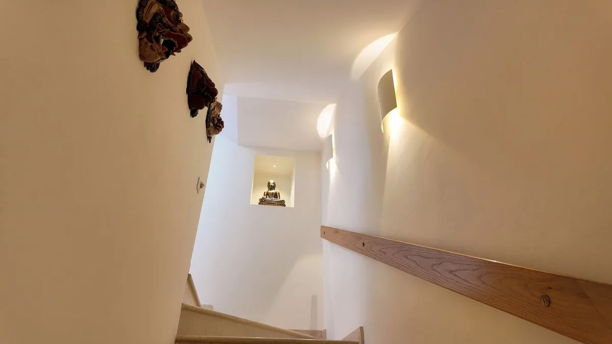 c616e1ee-1145-486f-af8f-cb3c4a828190