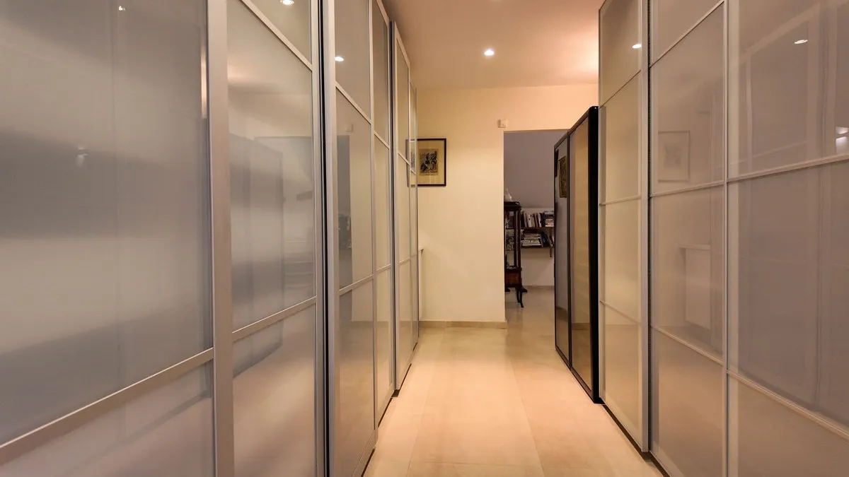 e22eb8b5-9aae-4cb7-981e-3906d7abcdea