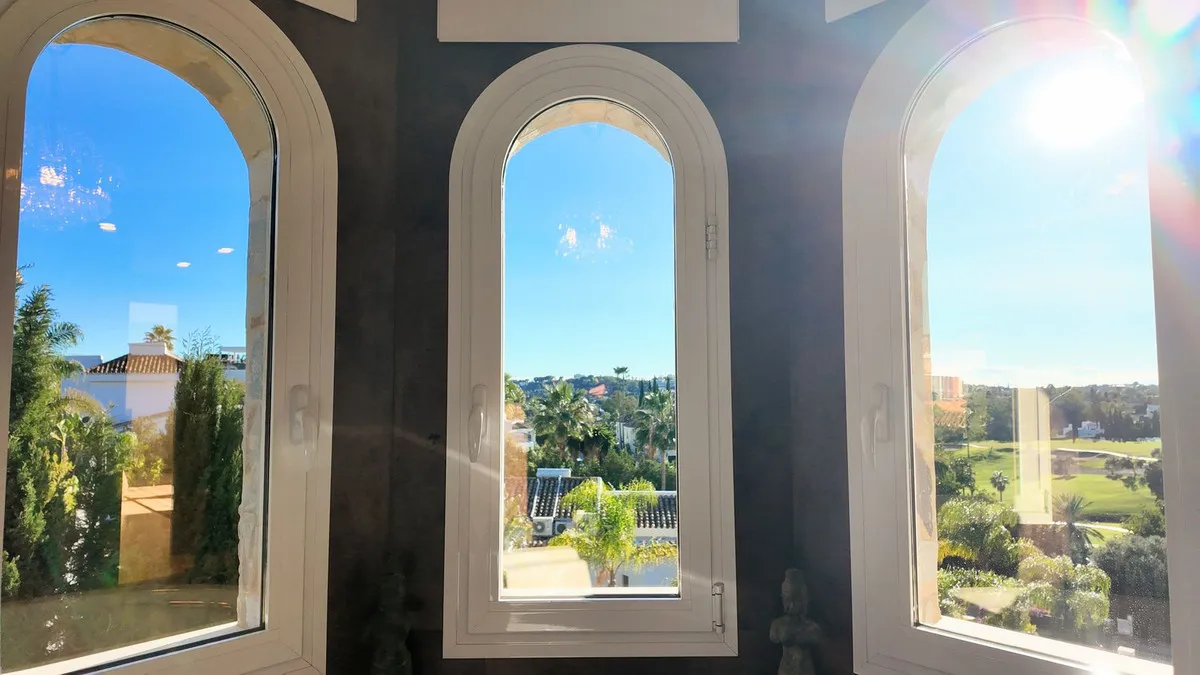 e5d7d9ee-baf7-432c-ae6d-6176426a7568