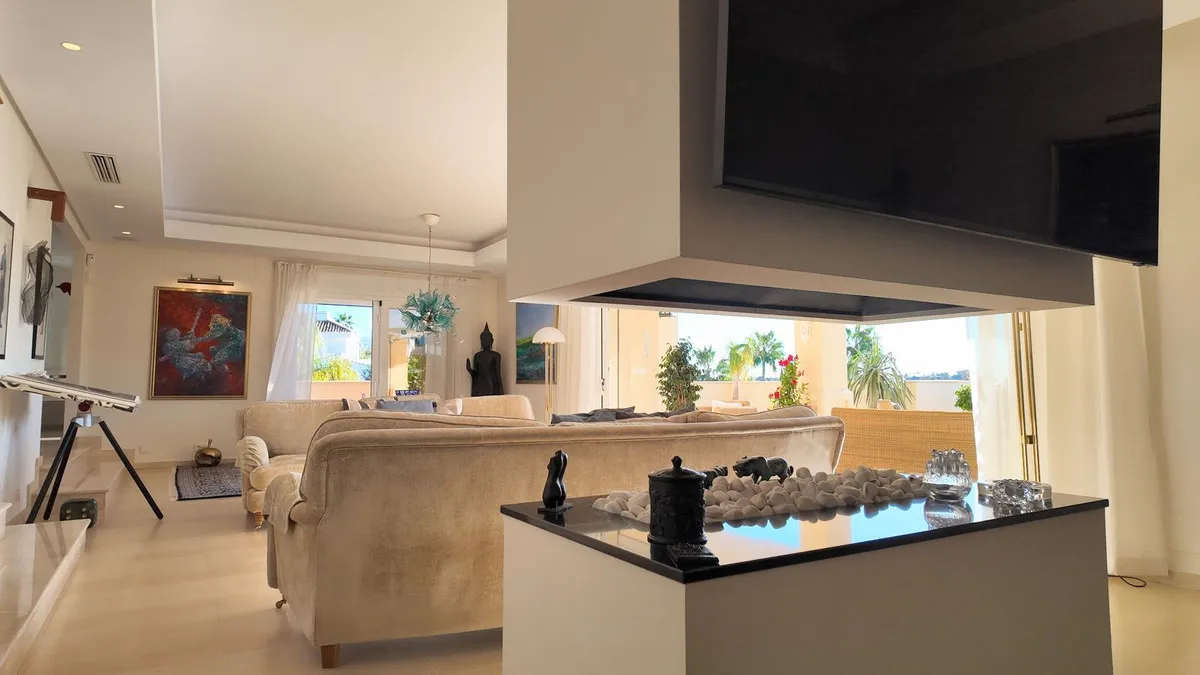 f73df8fc-2a44-4e07-ba0d-634b217264c6