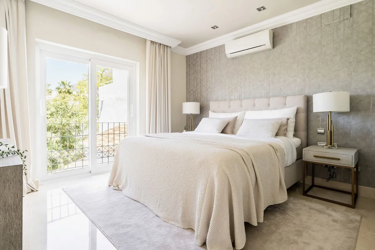 139b67c5-ff6f-4327-adf4-68d966bb8840