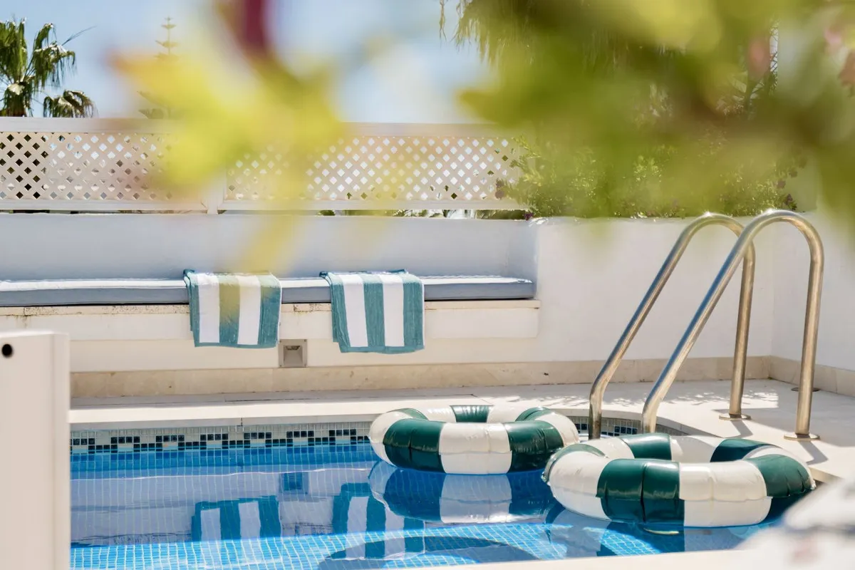 425dcb4c-36d0-435f-a625-3e69a089b3f6