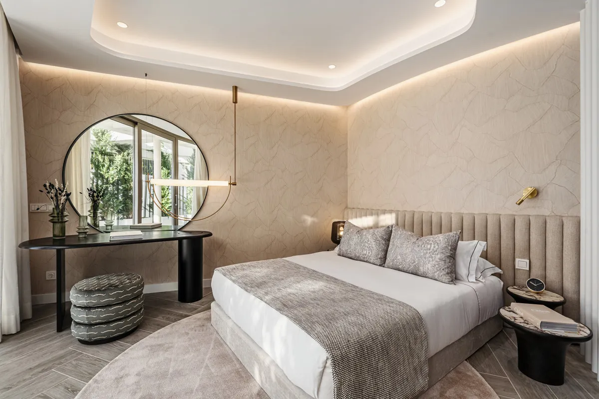 adfc300b-f6c8-4206-8587-0d1d6b983150