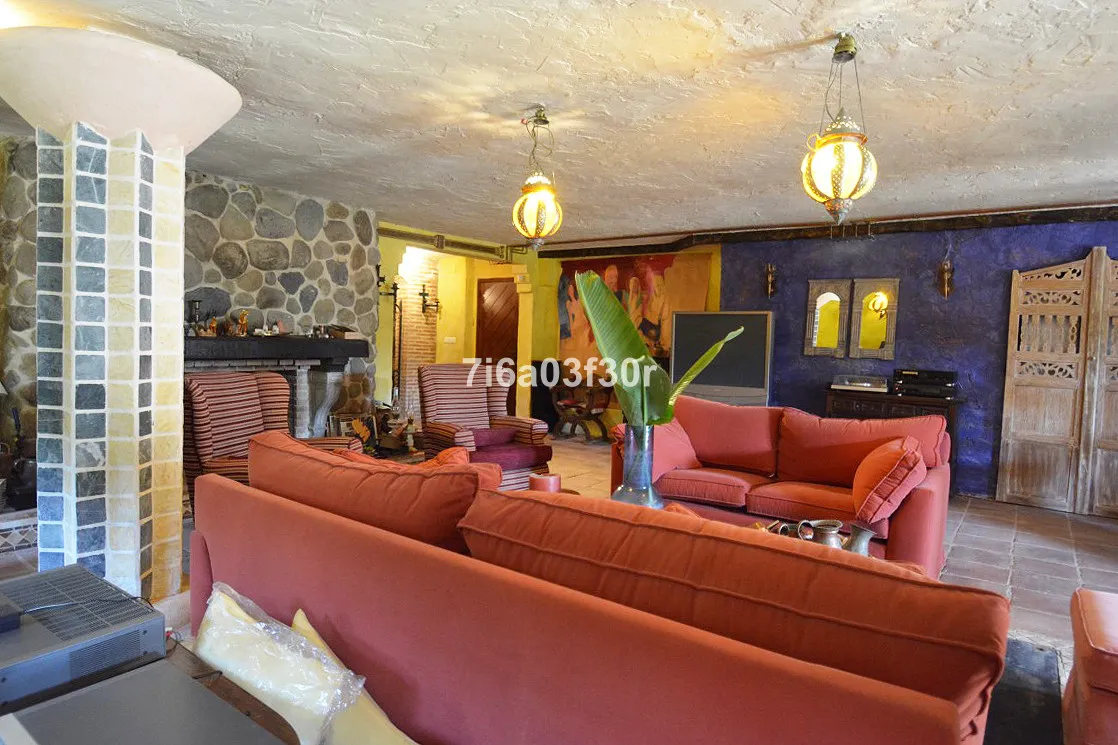 72543a41-e6e5-495e-87c6-87059d053c6f