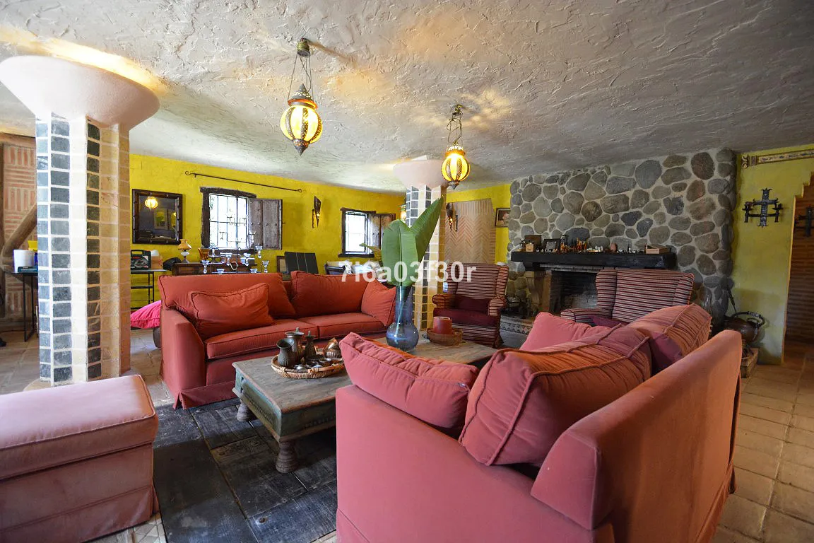 86e2f3b6-8347-4cdd-9365-9500726b6254