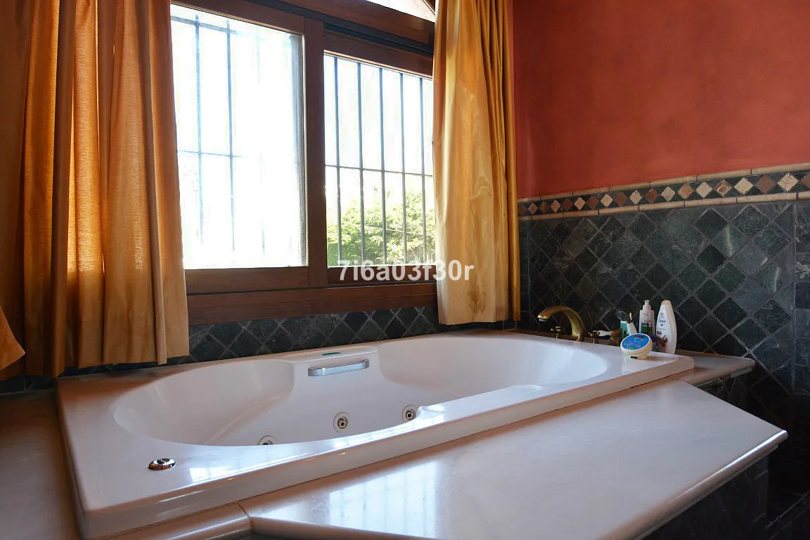 f20c3a13-270b-4f42-8d73-d64d458a062b