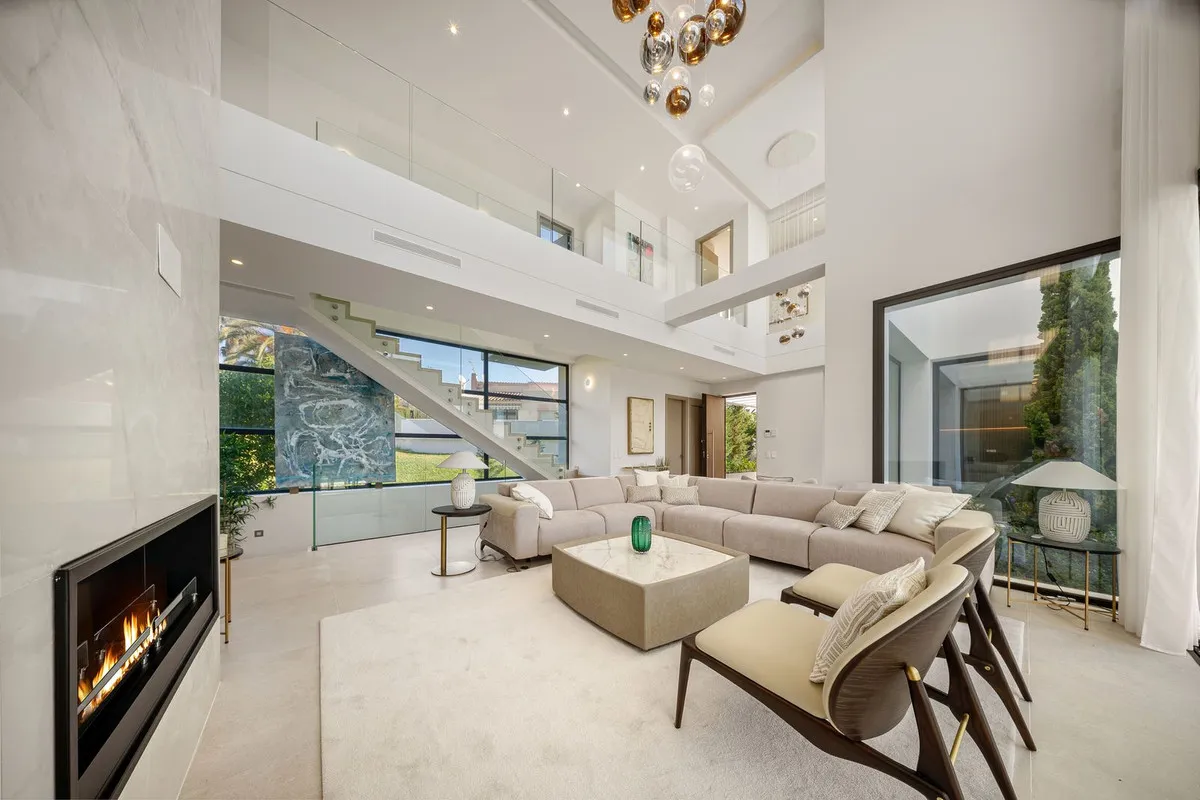 cdb187e7-de6f-4f1f-aaee-bdc2eb7c8cd0