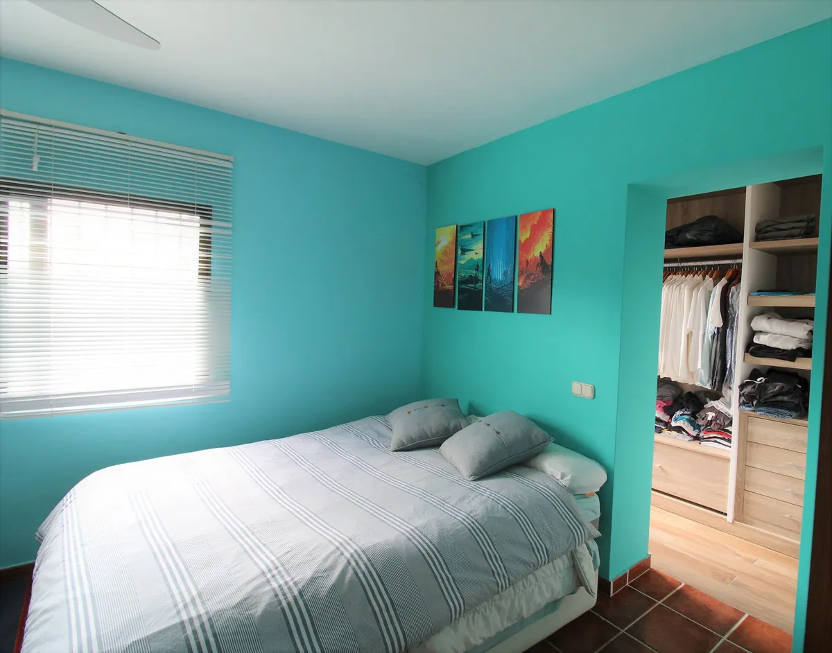 08980652-c6f5-499c-a7c0-8e53795c1757