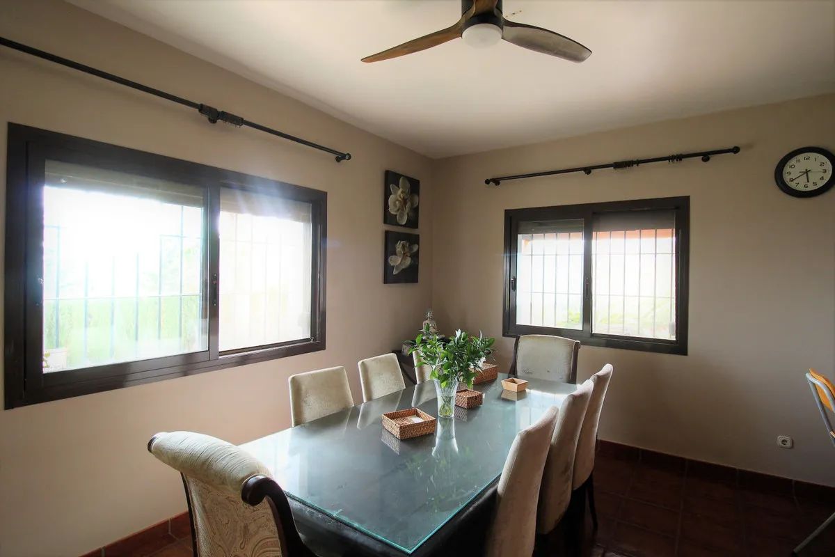 1535a60e-842d-4c90-bced-90346382c8e0