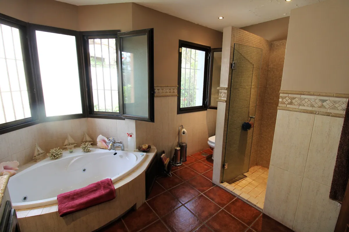 7df7a6a8-a601-483f-b496-cdd1f641f37f